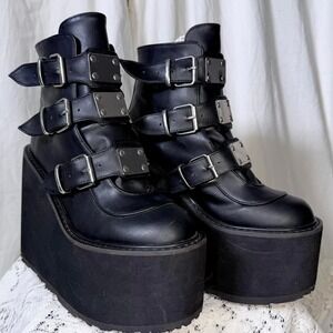 Demonia Swing-105 Black Platform Buckle Boots — Women's Size 8